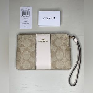 Coach Outlet Logo Wristlet Wallet New With Tags